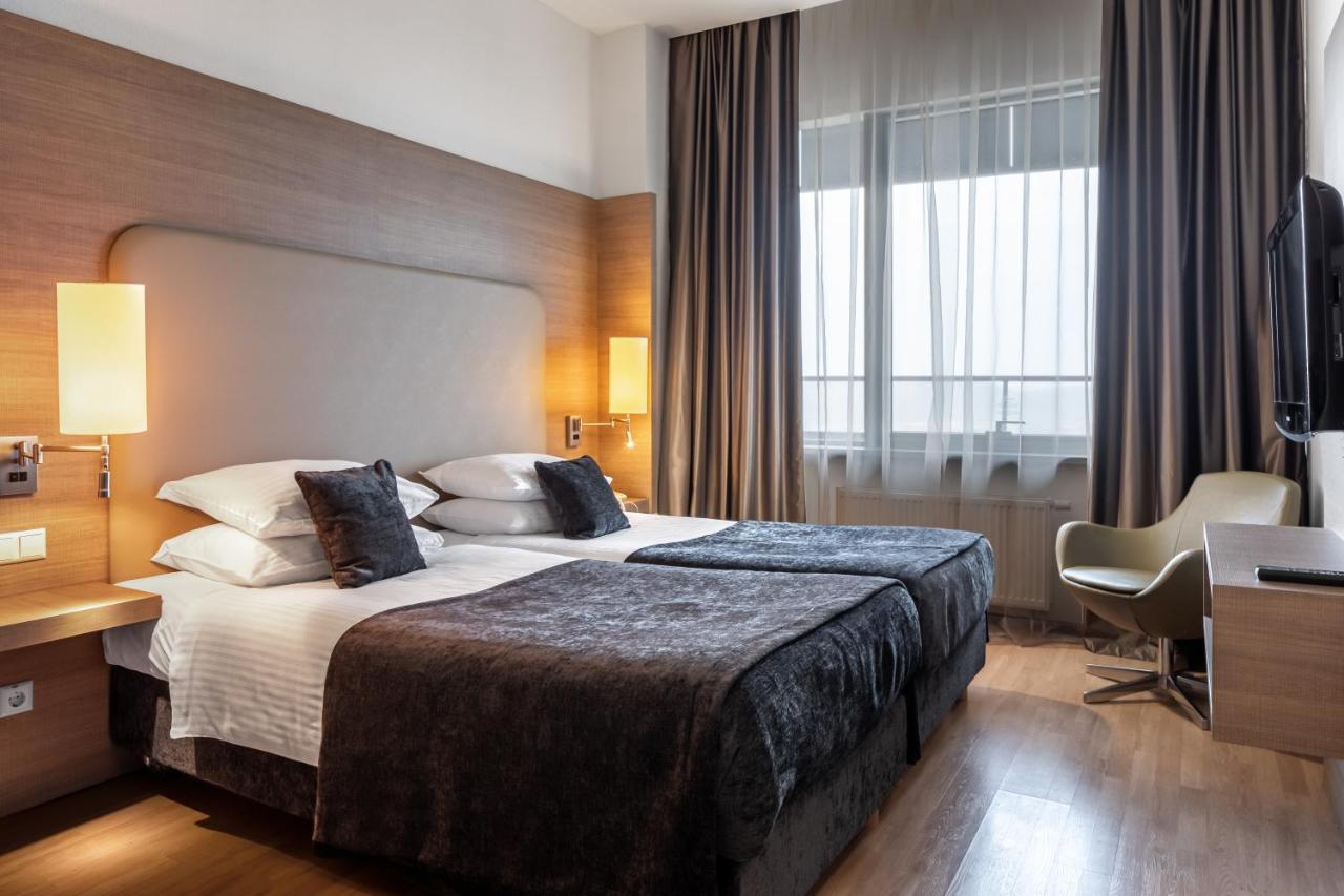 Ramada Encore Kiev Ngoại thất bức ảnh