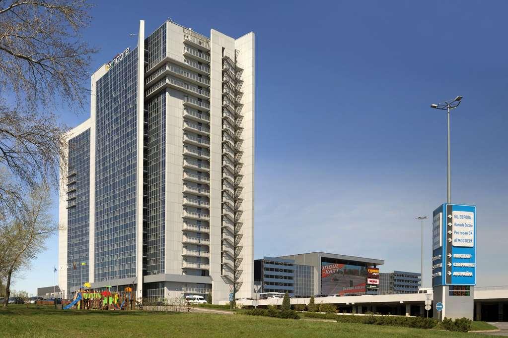 Ramada Encore Kiev Ngoại thất bức ảnh
