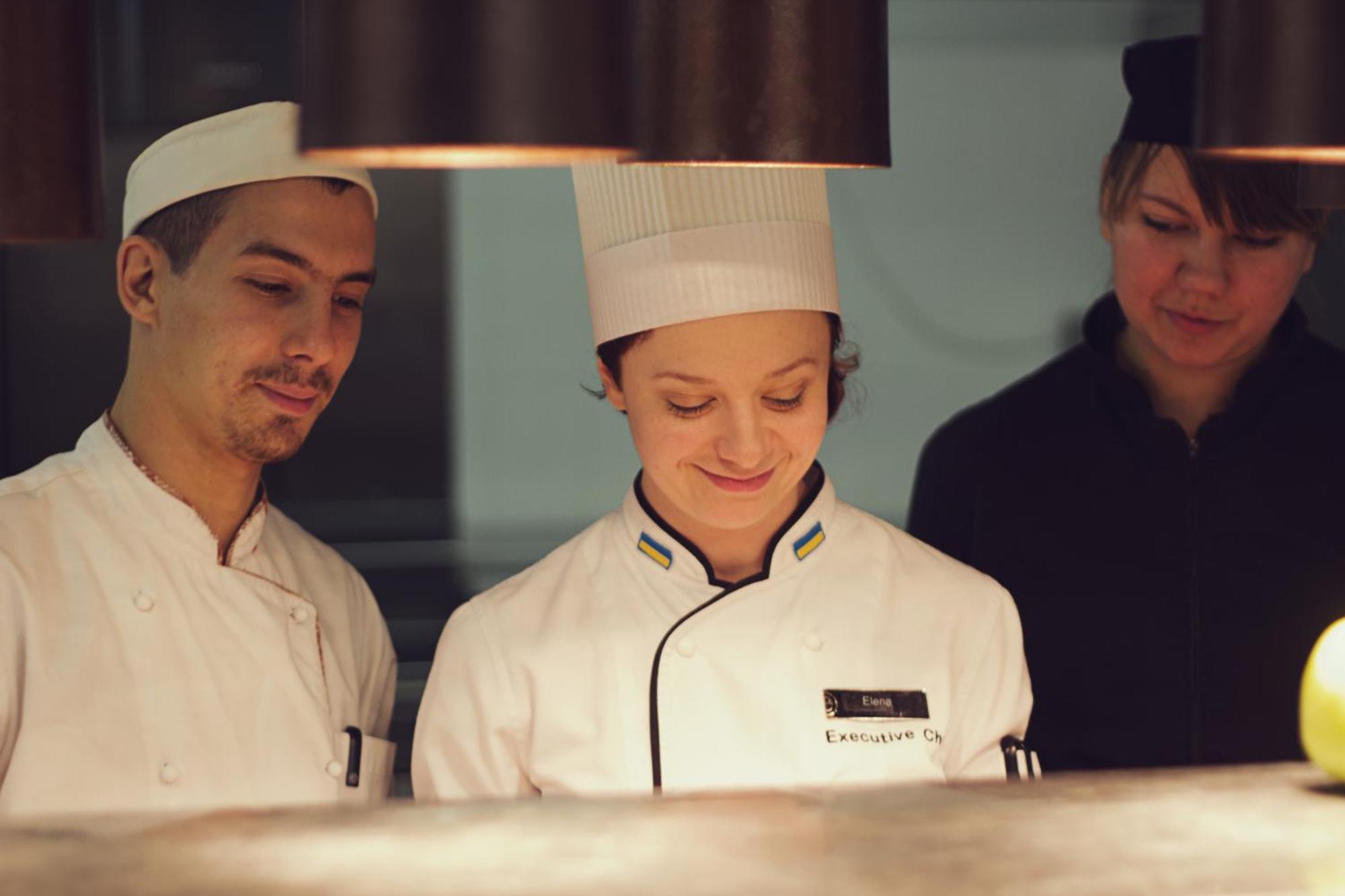 Ramada Encore Kiev Ngoại thất bức ảnh