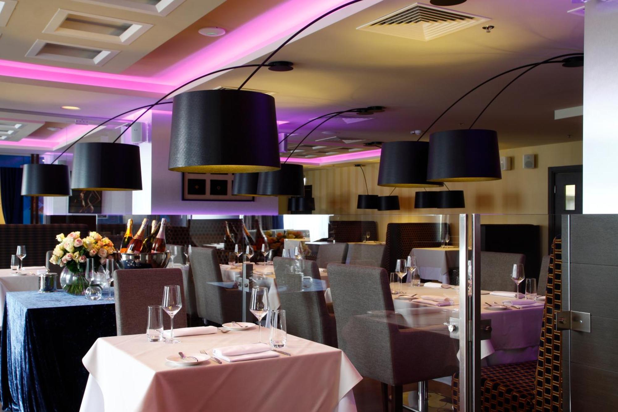 Ramada Encore Kiev Ngoại thất bức ảnh