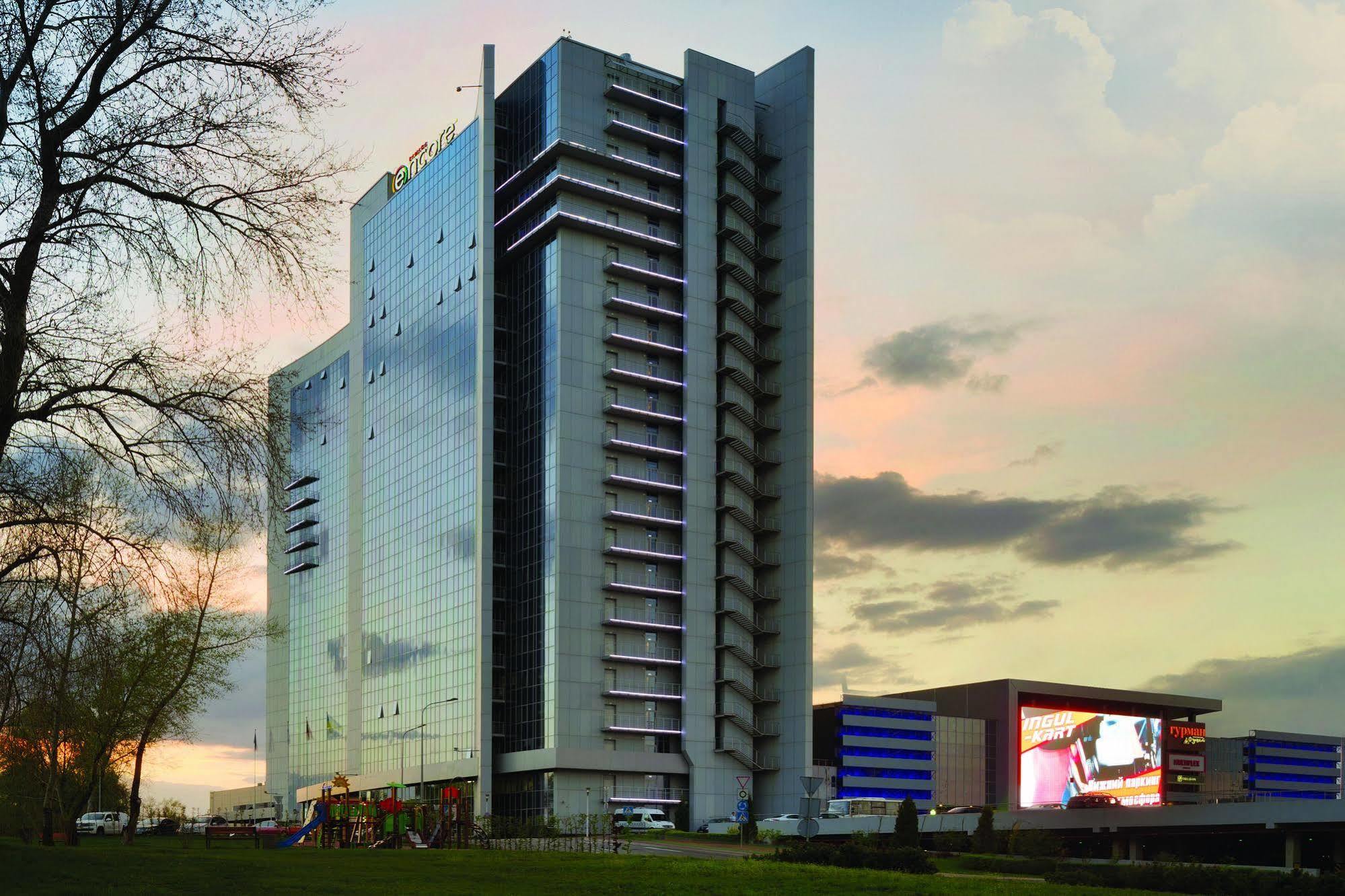 Ramada Encore Kiev Ngoại thất bức ảnh